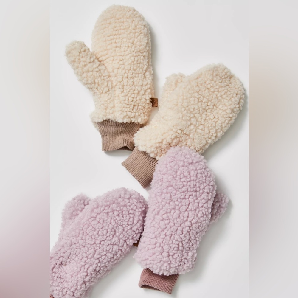 New🌟Free People -All Bundled-Up Pop-Top Mittens